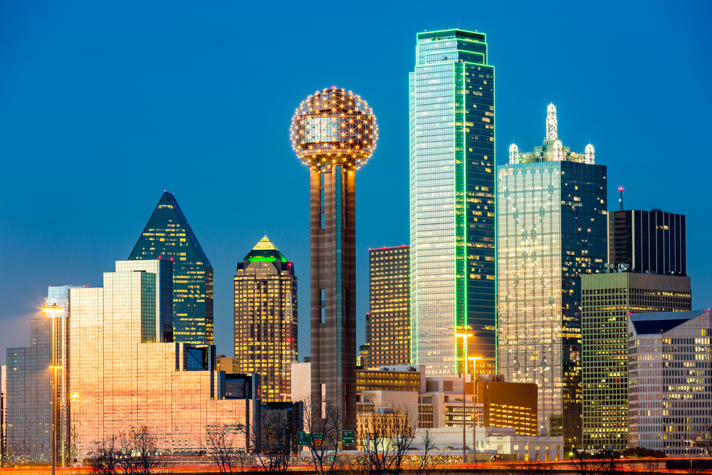 Dallas,Skyline,At,Sunset